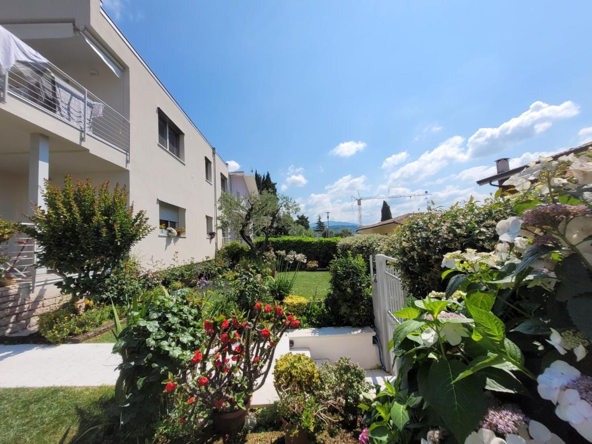 Garda View - Nuovo Appartamento Con Solarium Vista Lago المظهر الخارجي الصورة